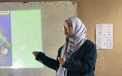 Sosialisasi Aman ber-Internet bersama Remaja Desa Gondosuli